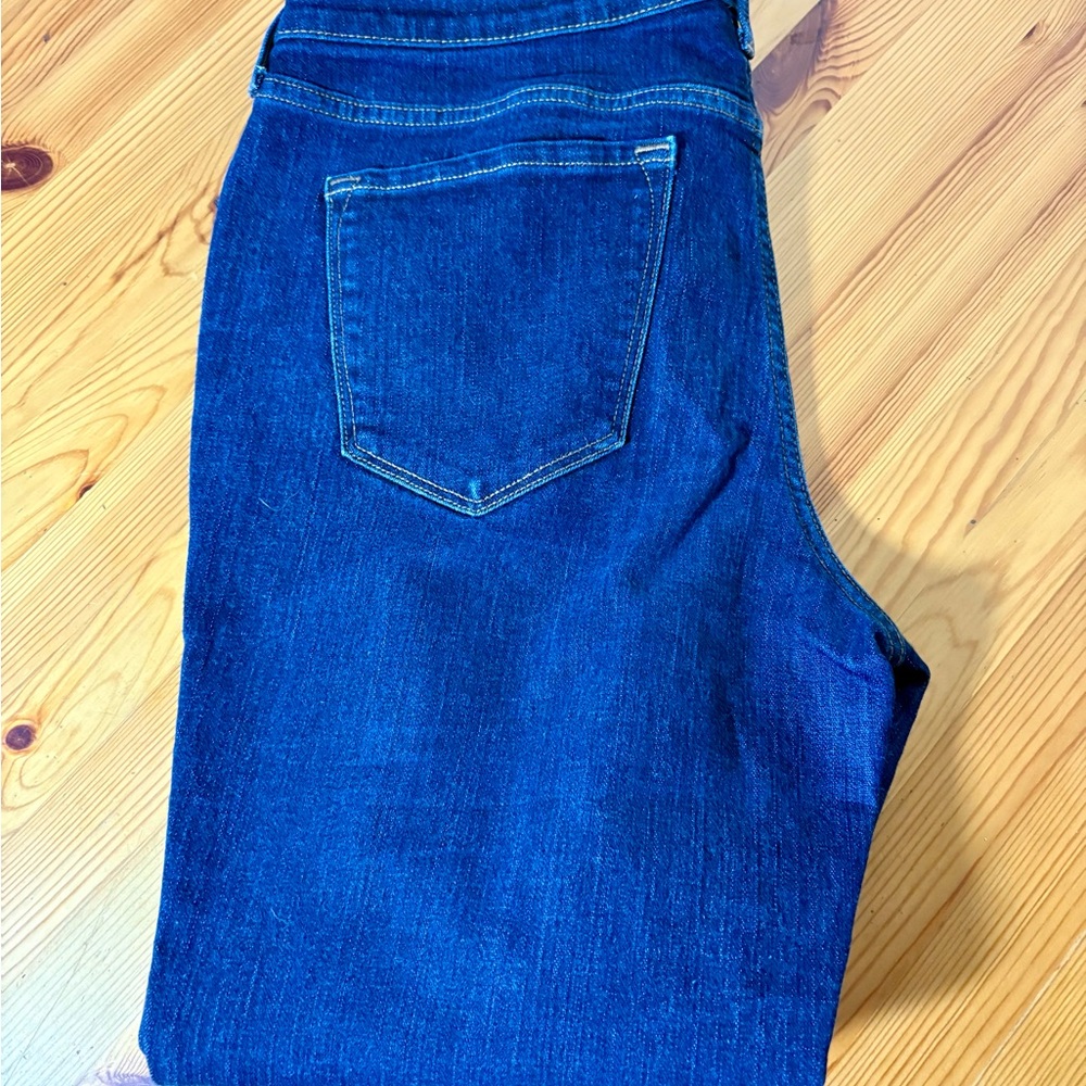 Old Navy Curvy Skinny Jeans in Deep Blue